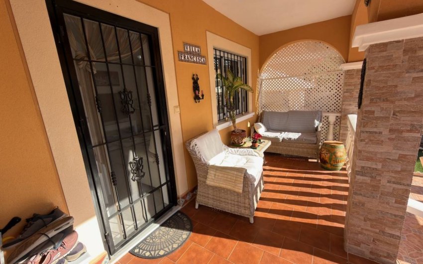 Revente - Villa -
Lo Crispin