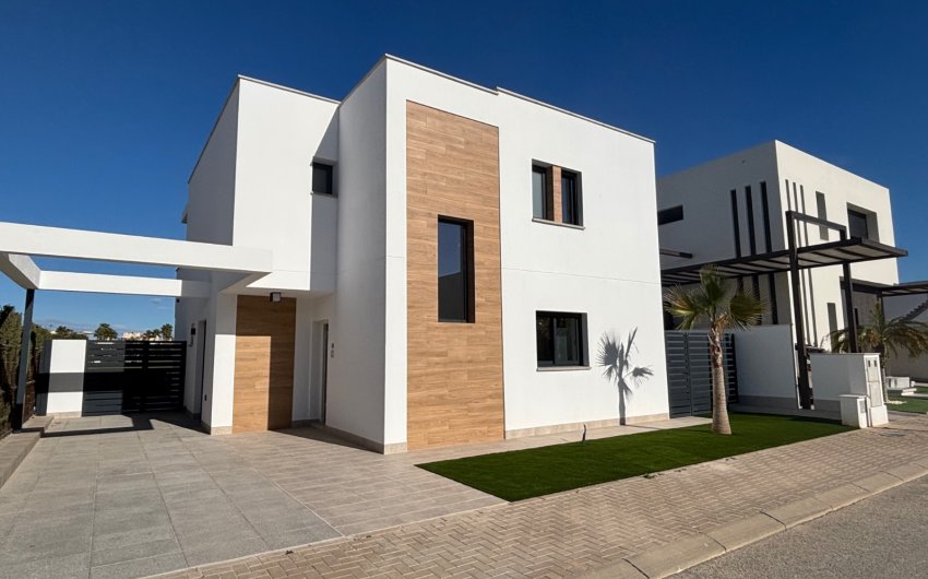 Revente - Villa -
Los Alcazares - Roda