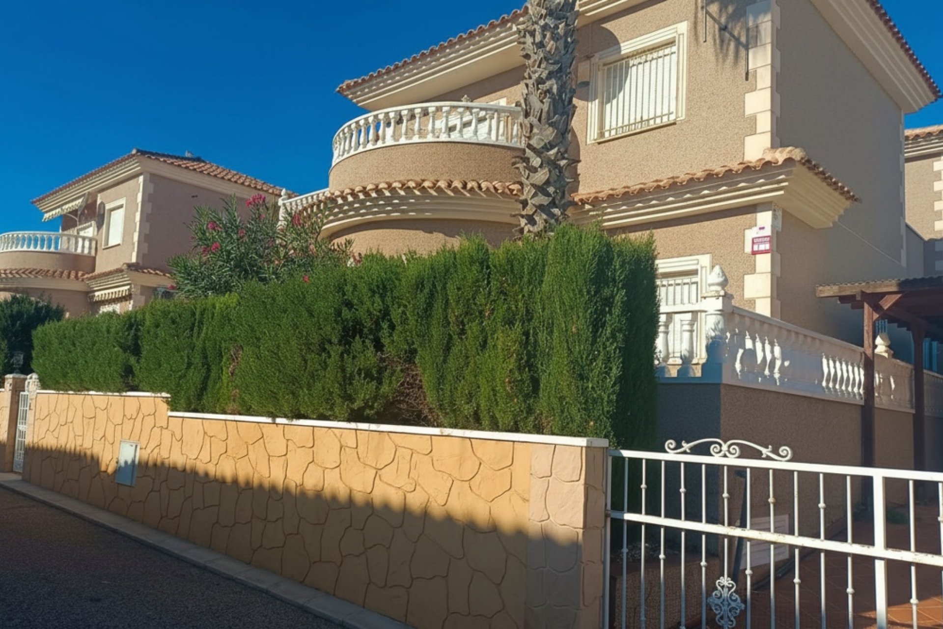 Revente - Villa -
Los Altos - Costa Blanca