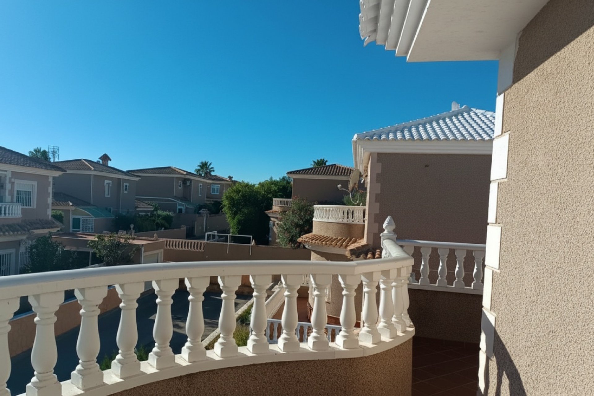 Revente - Villa -
Los Altos - Costa Blanca