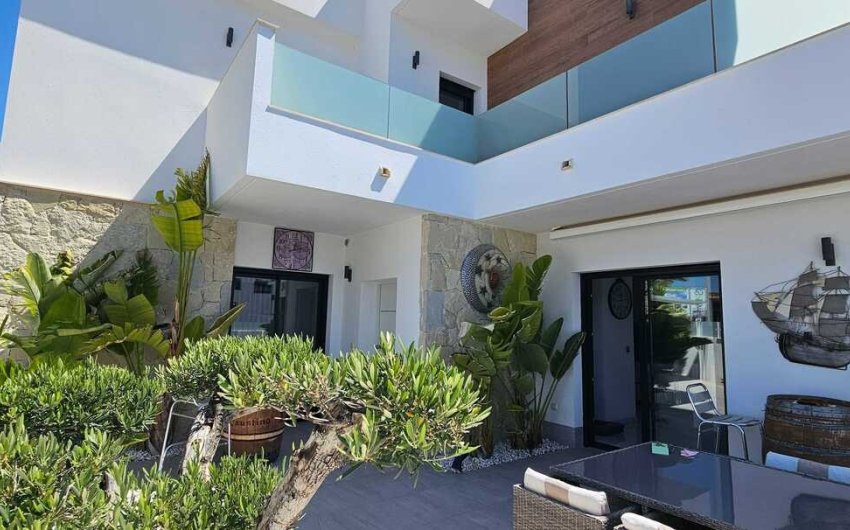 Revente - Villa -
Los Montesinos - Costa Blanca
