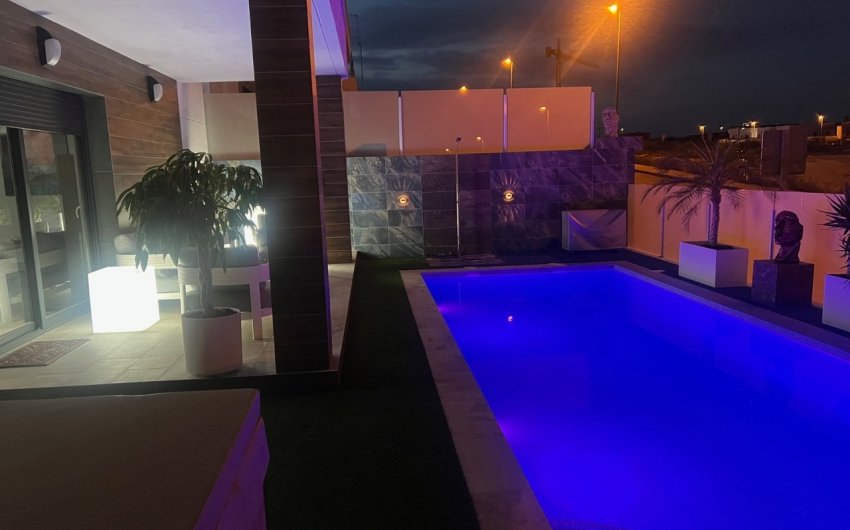 Revente - Villa -
Los Montesinos - Costa Blanca