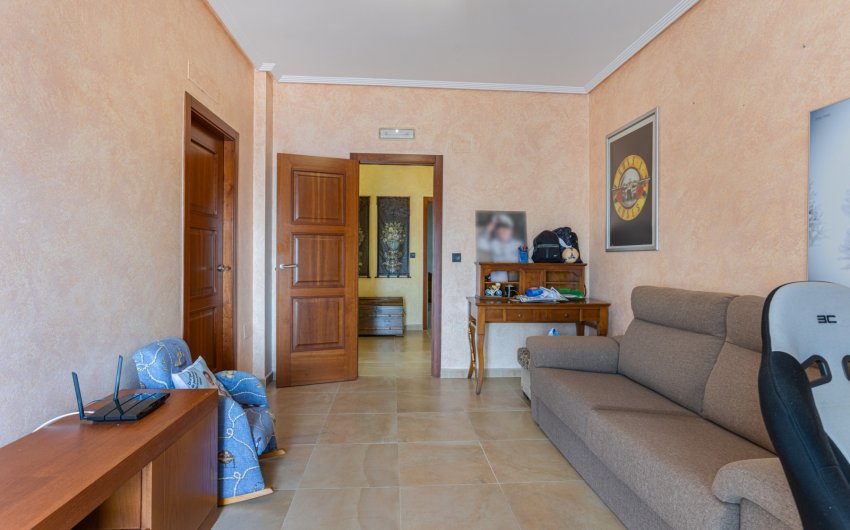 Revente - Villa -
Los Montesinos - La Herrada