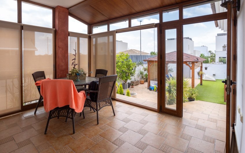 Revente - Villa -
Los Montesinos - La Herrada