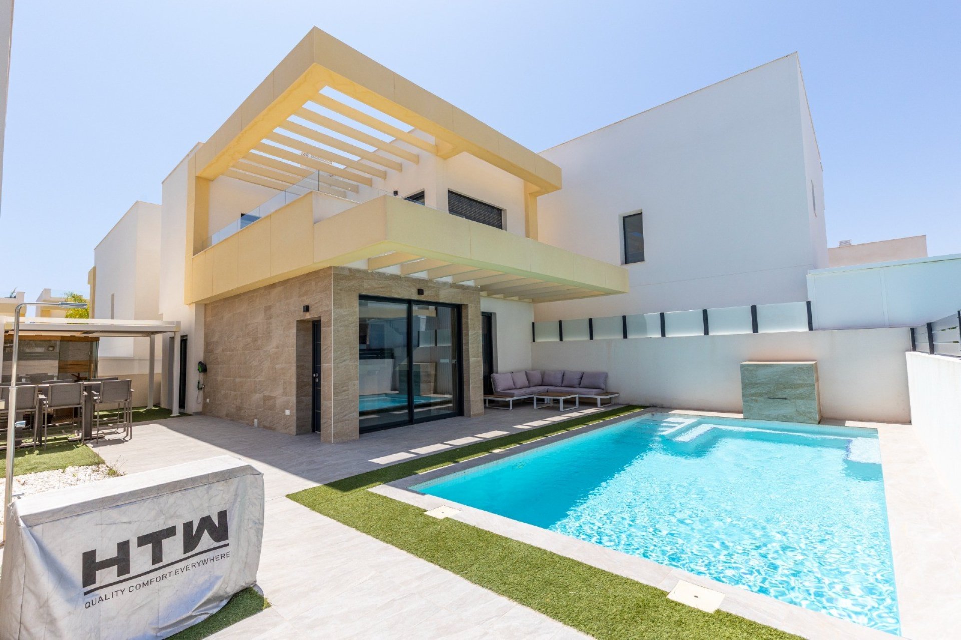 Revente - Villa -
Los Montesinos - La Herrada