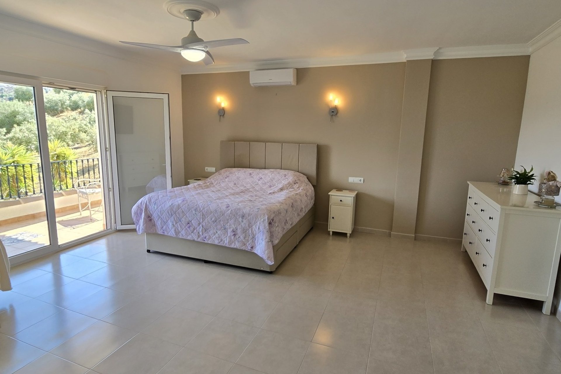 Revente - Villa -
Los Romanes - Inland