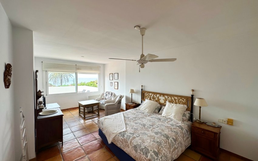 Revente - Villa -
Marbella - Las Chapas