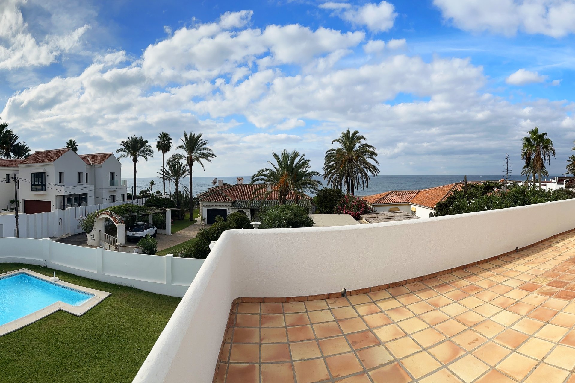 Revente - Villa -
Marbella - Las Chapas