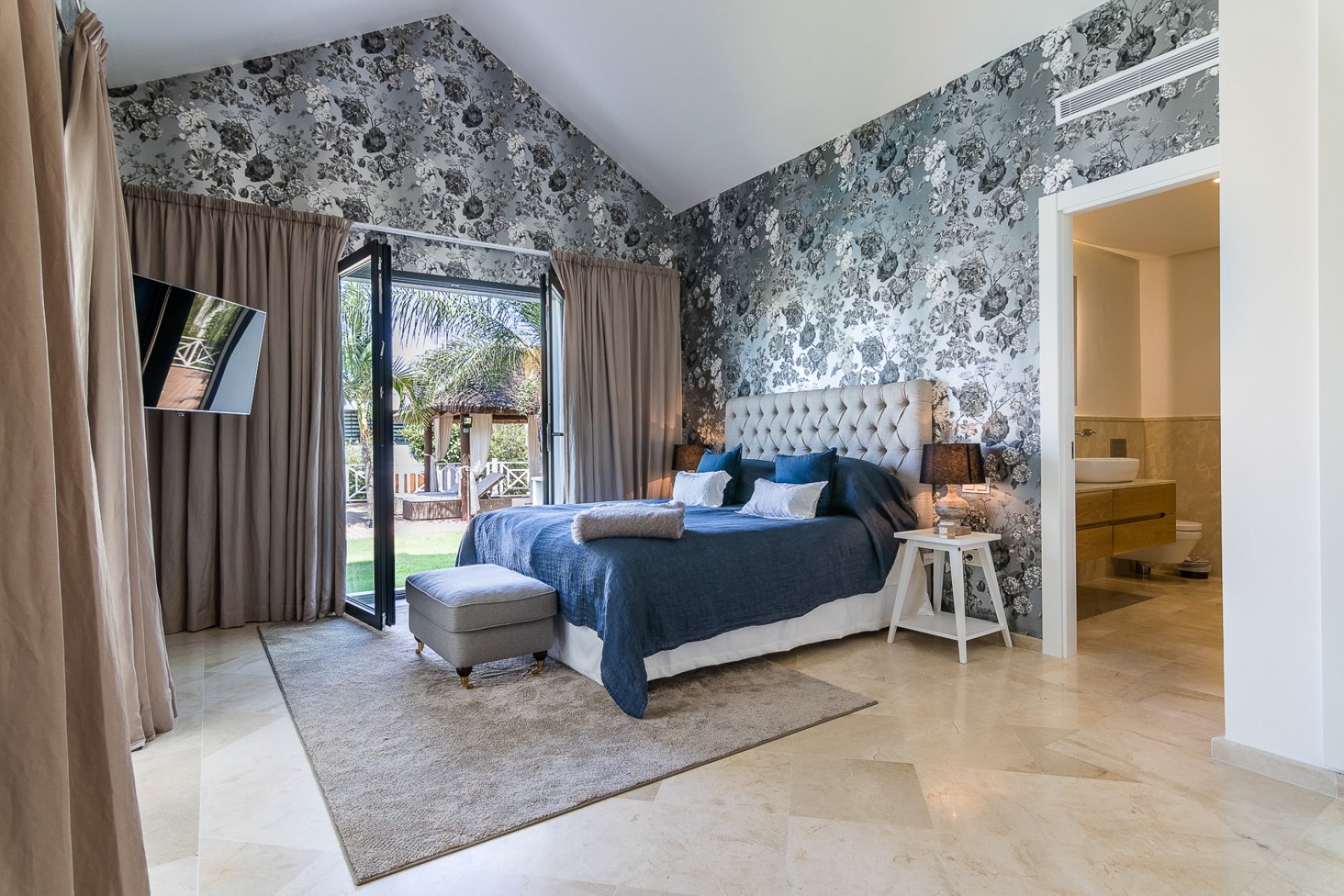 Revente - Villa -
Marbella - Nueva Andalucía