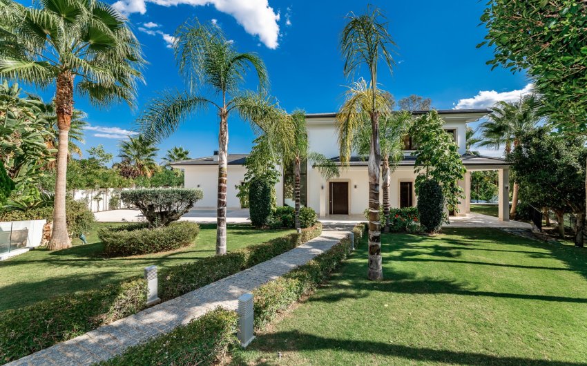 Revente - Villa -
Marbella - Nueva Andalucía