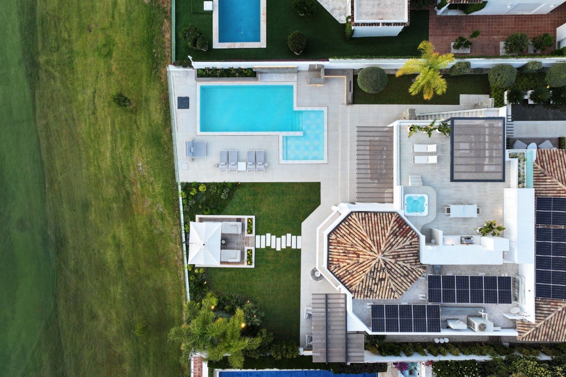 Revente - Villa -
Marbella - Nueva Andalucía