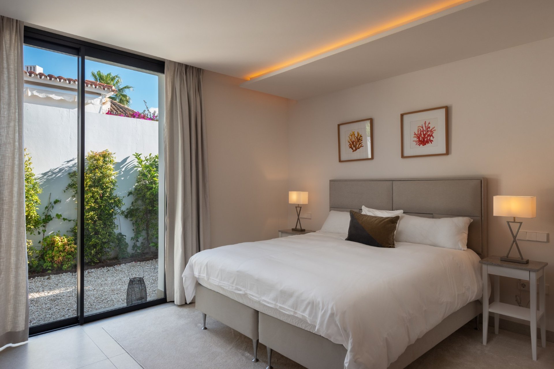 Revente - Villa -
Marbella - Nueva Andalucía