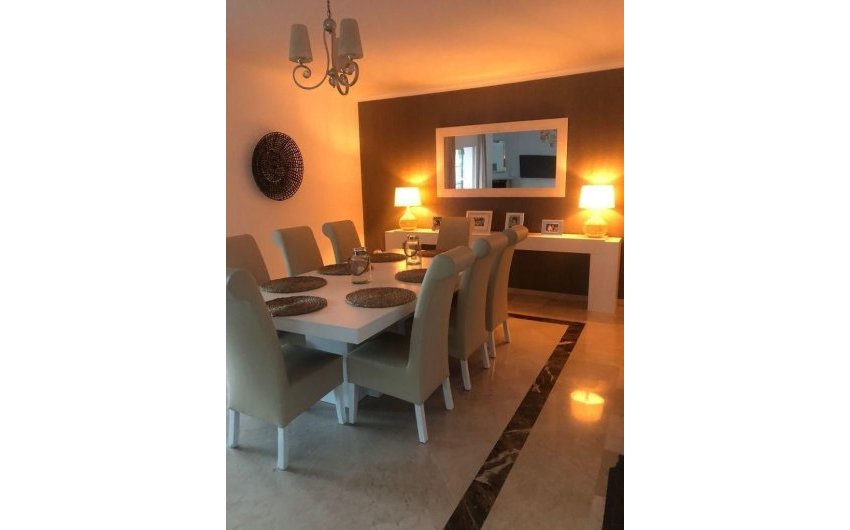 Revente - Villa -
Marbella - Nueva Andalucía