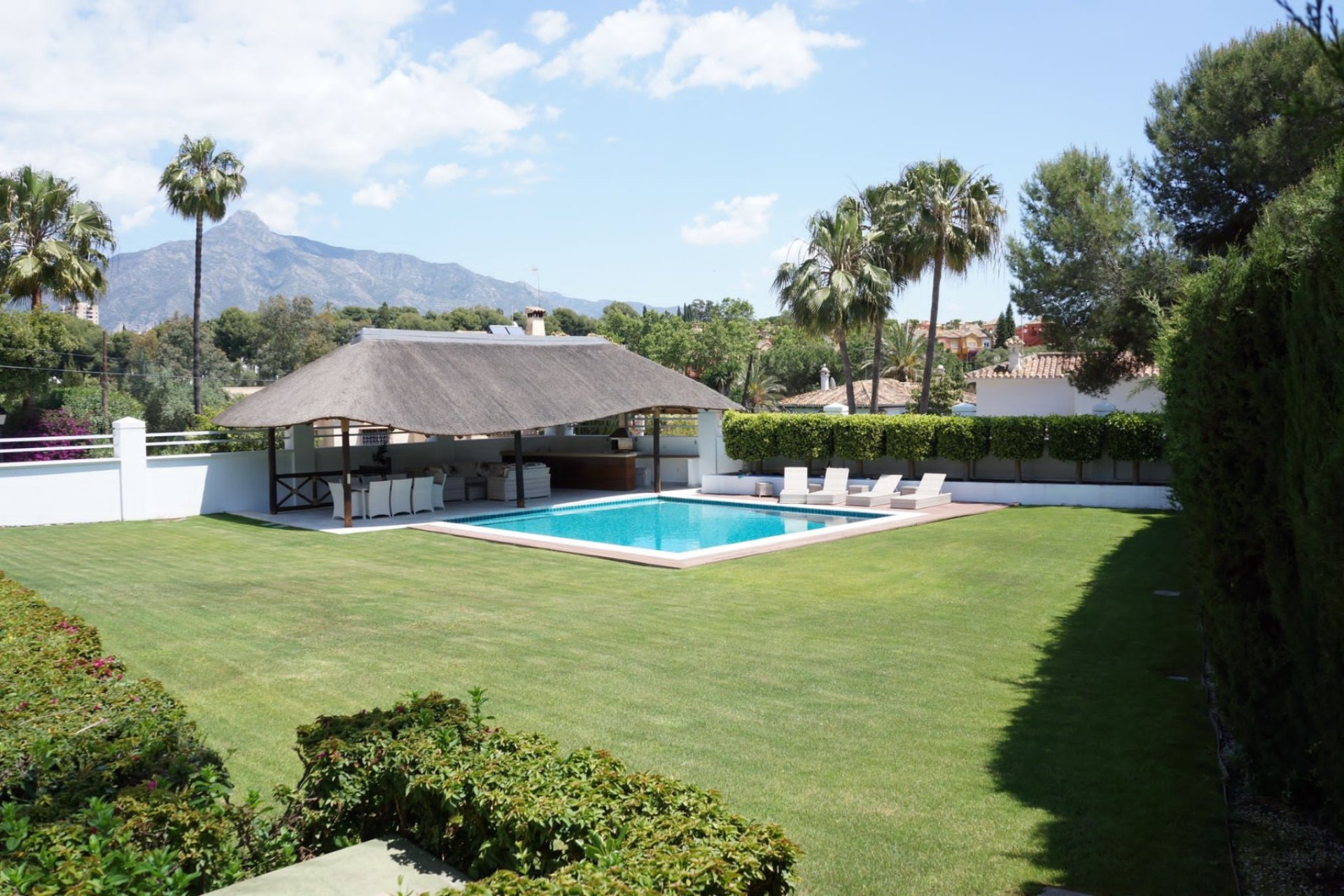 Revente - Villa -
Marbella - Nueva Andalucía