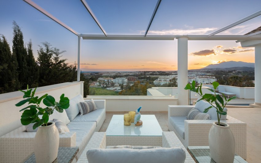 Revente - Villa -
Marbella - Nueva Andalucía