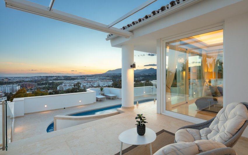 Revente - Villa -
Marbella - Nueva Andalucía