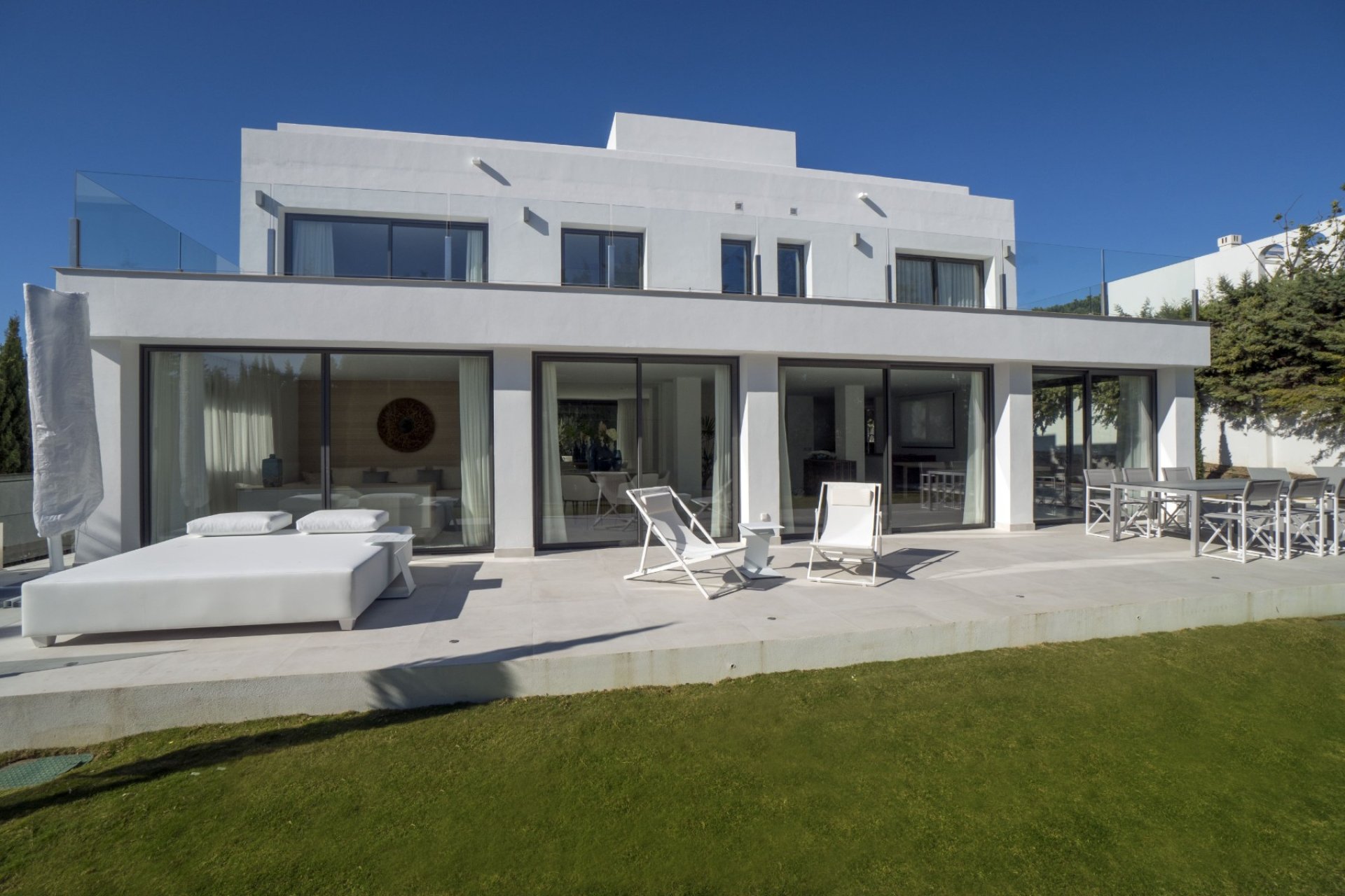 Revente - Villa -
Marbella - Nueva Andalucía