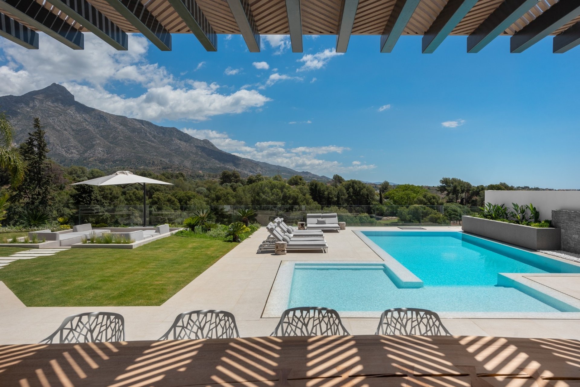 Revente - Villa -
Marbella - Nueva Andalucía