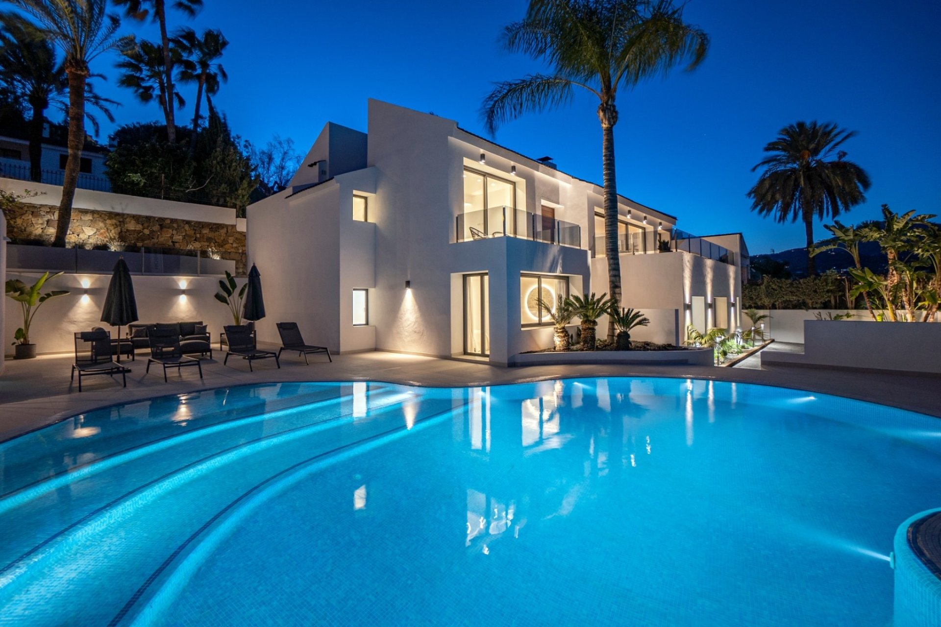 Revente - Villa -
Marbella - Nueva Andalucía