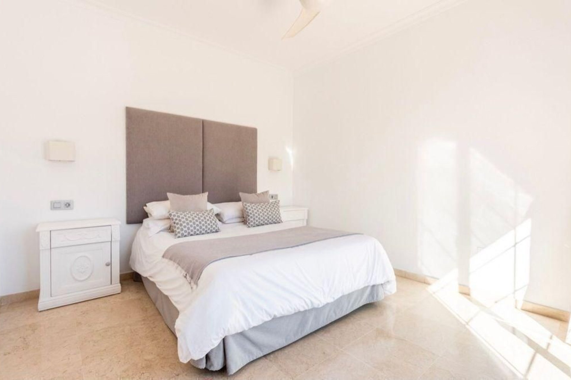 Revente - Villa -
Marbella - Nueva Andalucía