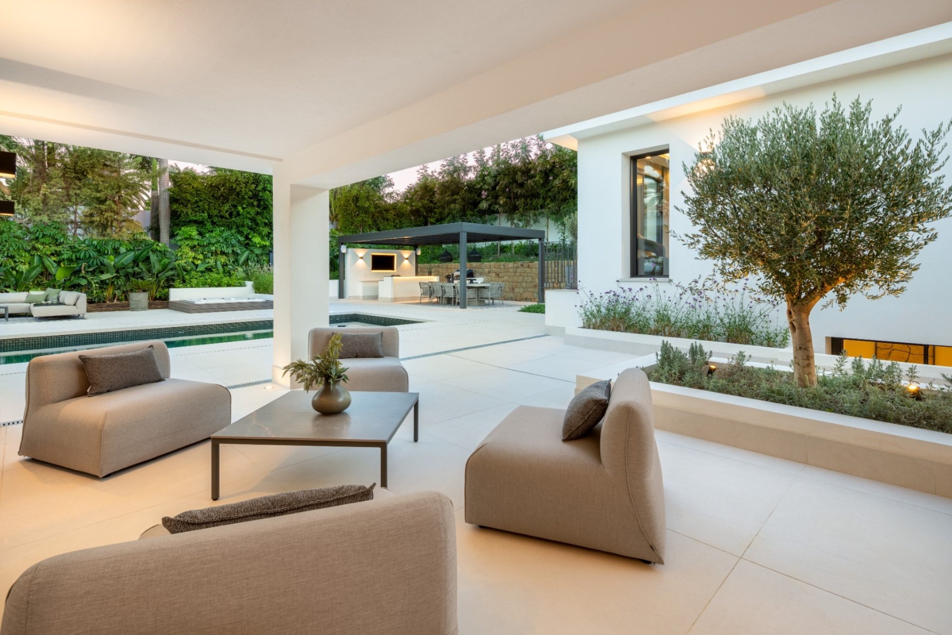 Revente - Villa -
Marbella - Nueva Andalucía