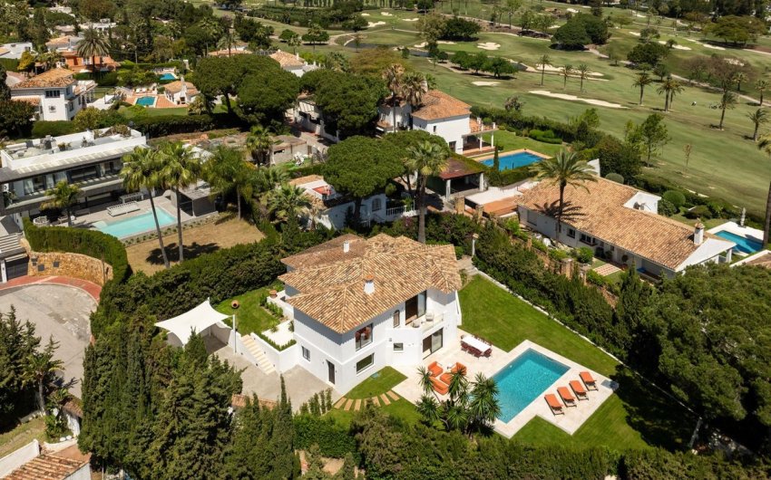 Revente - Villa -
Nueva Andalucía - Costa del Sol