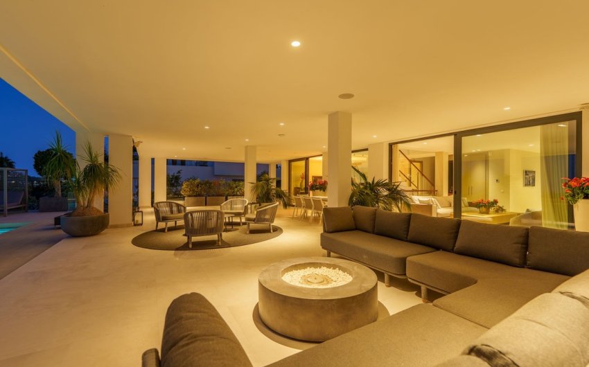 Revente - Villa -
Nueva Andalucía - Costa del Sol