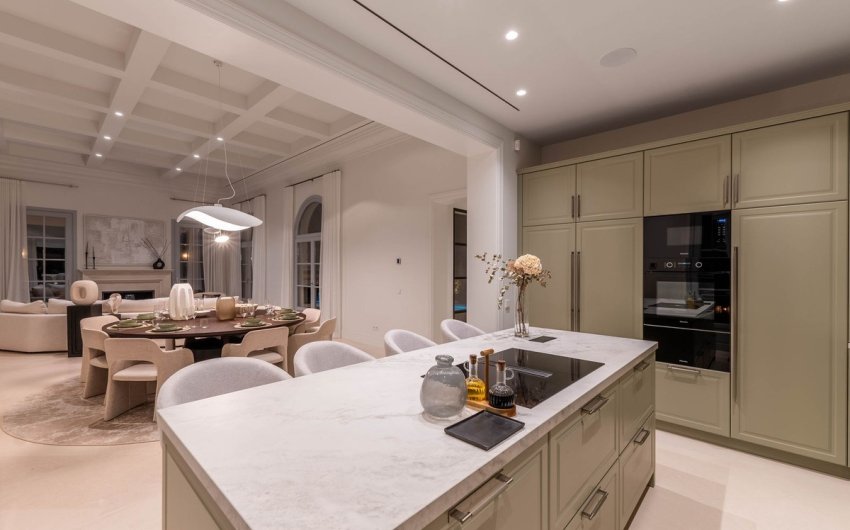 Revente - Villa -
Nueva Andalucía - Costa del Sol