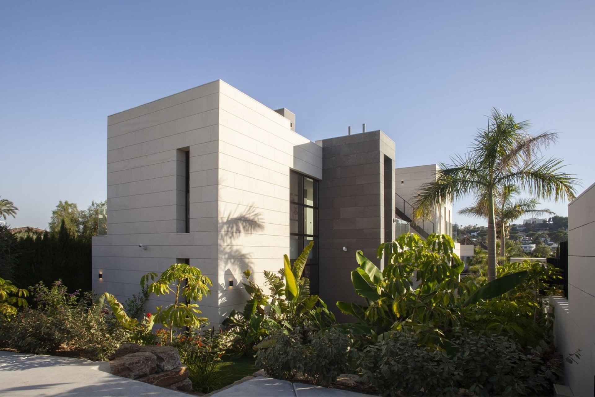 Revente - Villa -
Nueva Andalucía - Costa del Sol