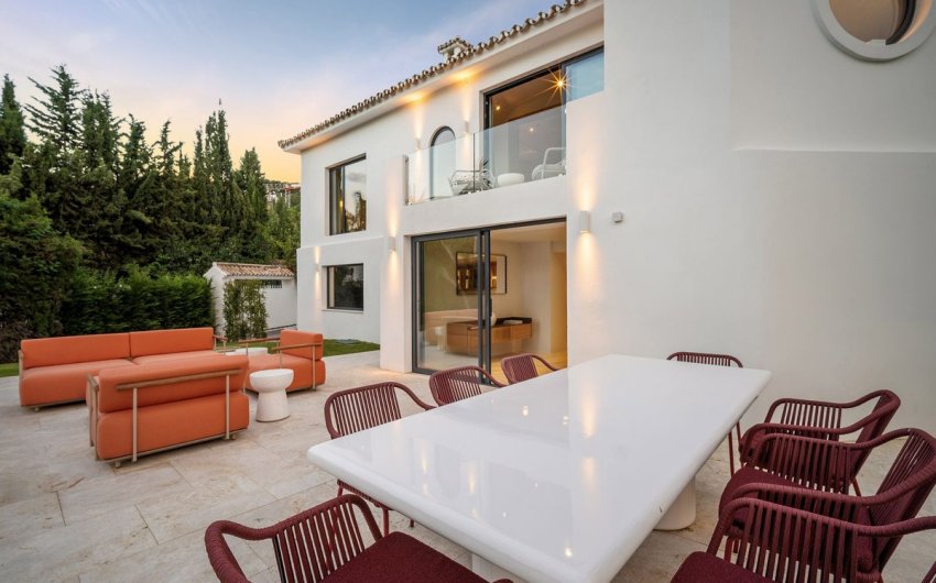 Revente - Villa -
Nueva Andalucía - Costa del Sol