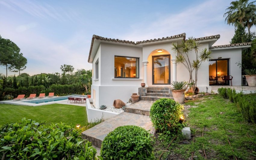 Revente - Villa -
Nueva Andalucía - Costa del Sol