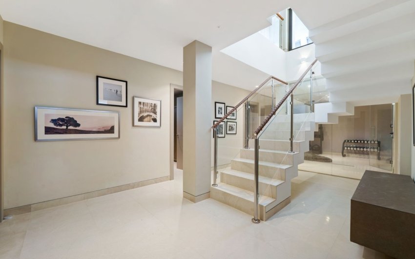 Revente - Villa -
Nueva Andalucía - Costa del Sol