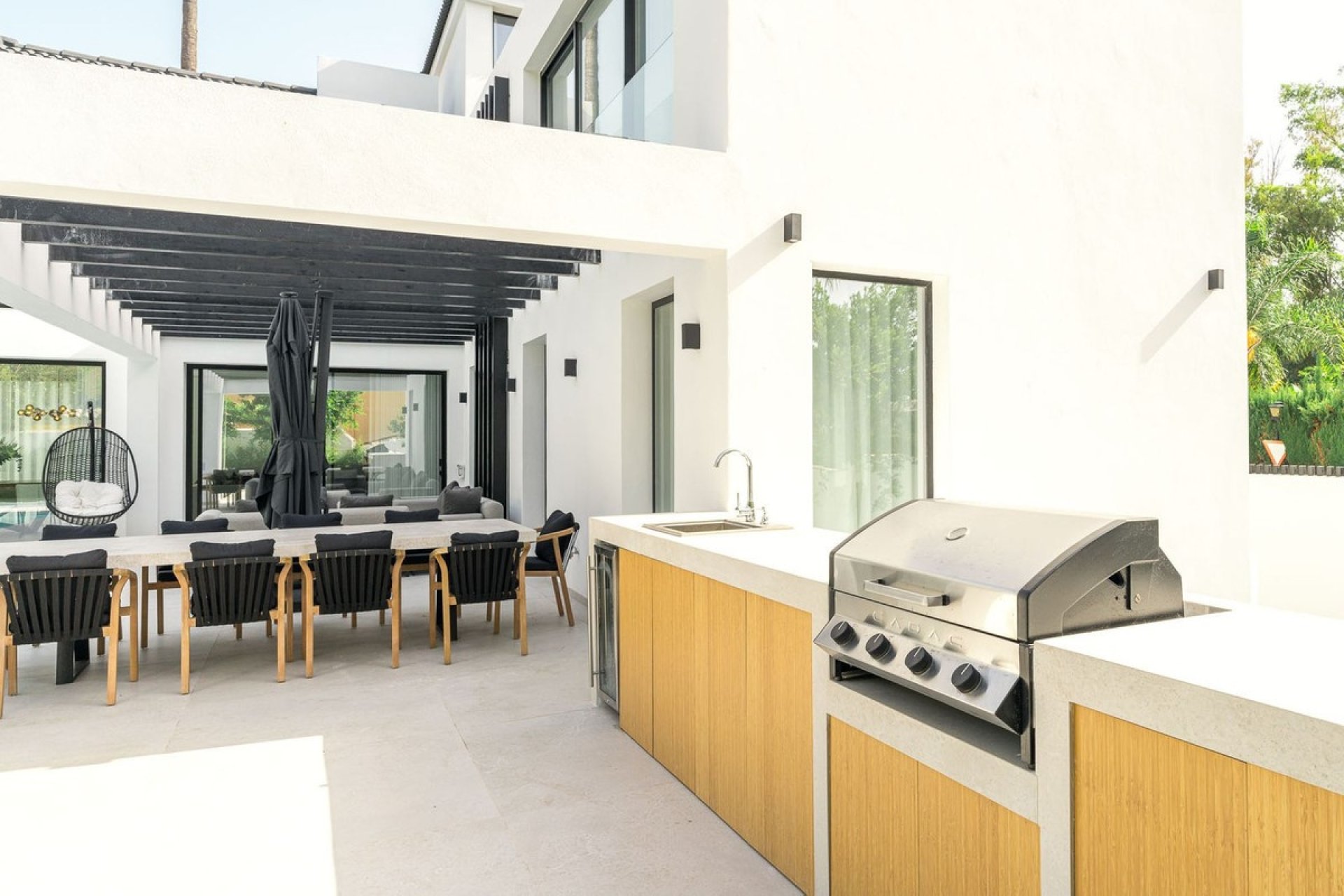 Revente - Villa -
Nueva Andalucía - Costa del Sol