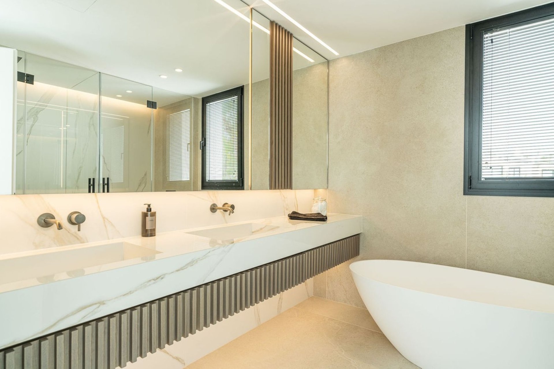 Revente - Villa -
Nueva Andalucía - Costa del Sol