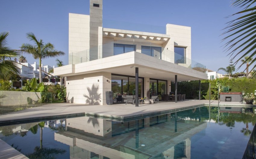 Revente - Villa -
Nueva Andalucía - Costa del Sol