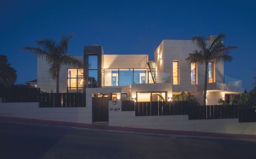 Revente - Villa -
Nueva Andalucía - Costa del Sol