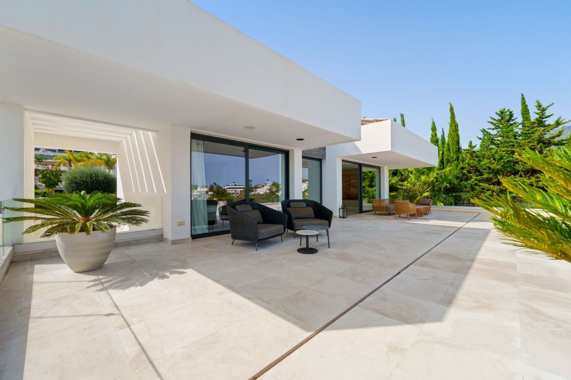 Revente - Villa -
Nueva Andalucía - Costa del Sol