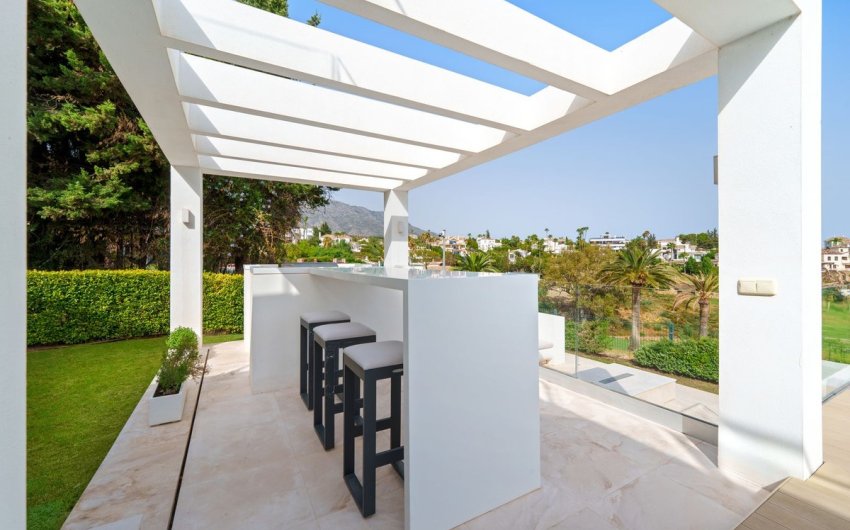 Revente - Villa -
Nueva Andalucía - Costa del Sol