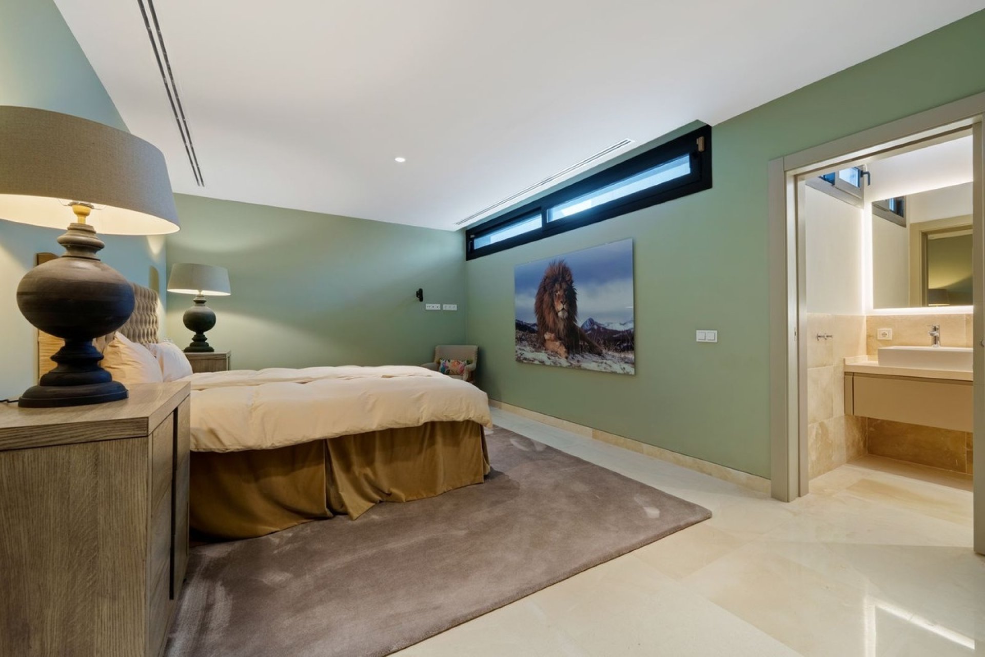 Revente - Villa -
Nueva Andalucía - Costa del Sol