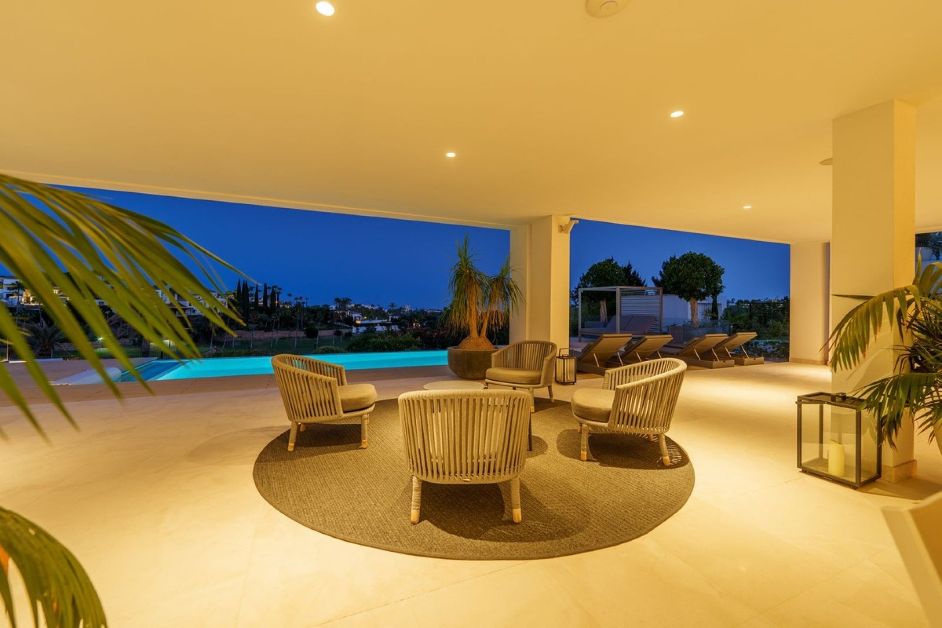 Revente - Villa -
Nueva Andalucía - Costa del Sol