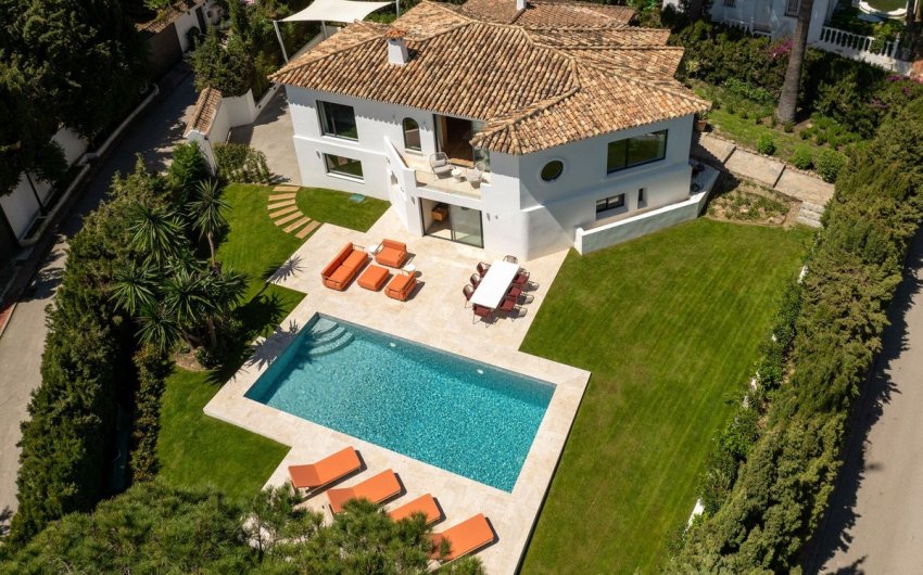 Revente - Villa -
Nueva Andalucía - Costa del Sol