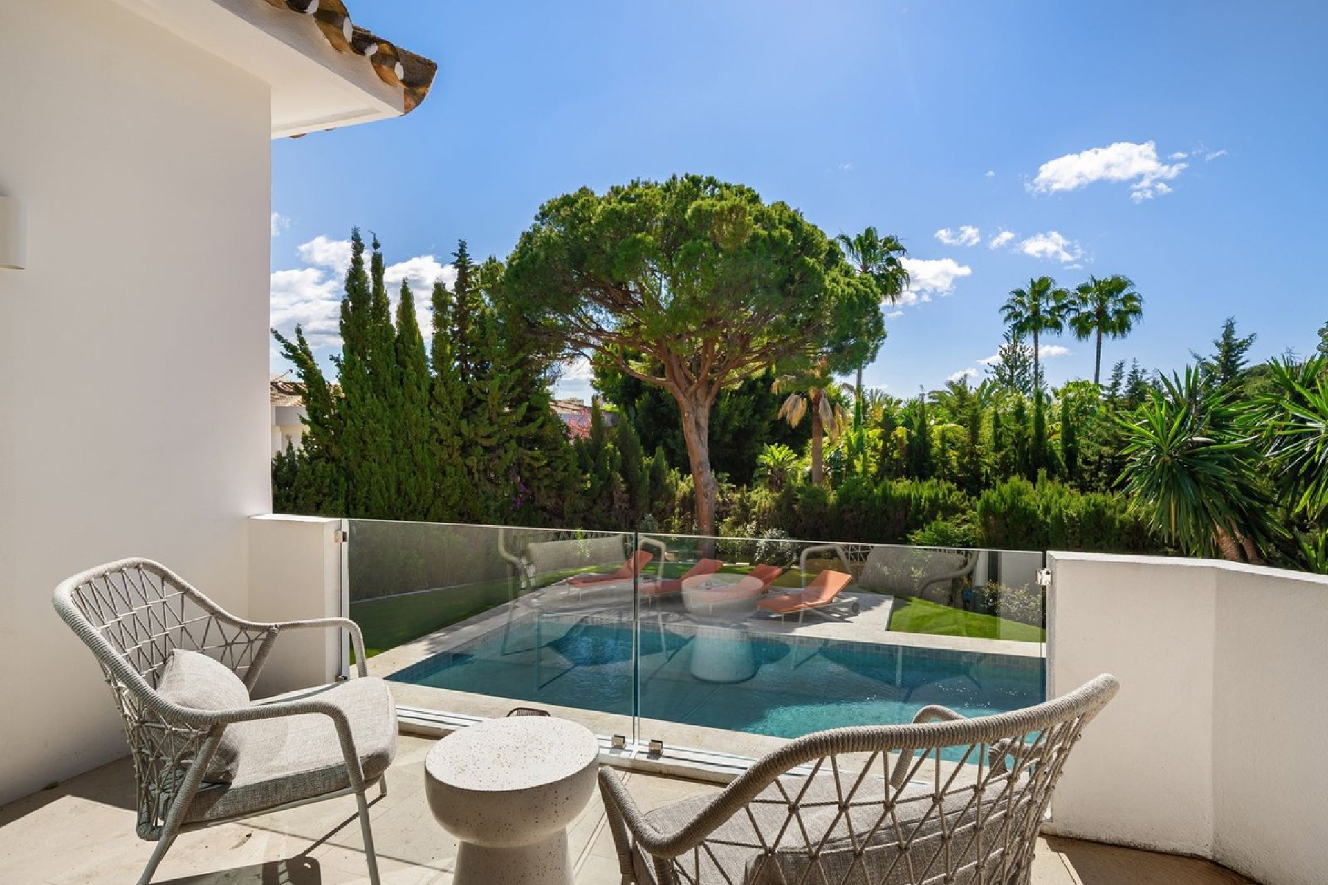 Revente - Villa -
Nueva Andalucía - Costa del Sol