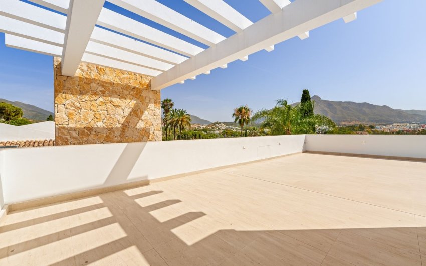 Revente - Villa -
Nueva Andalucía - Costa del Sol