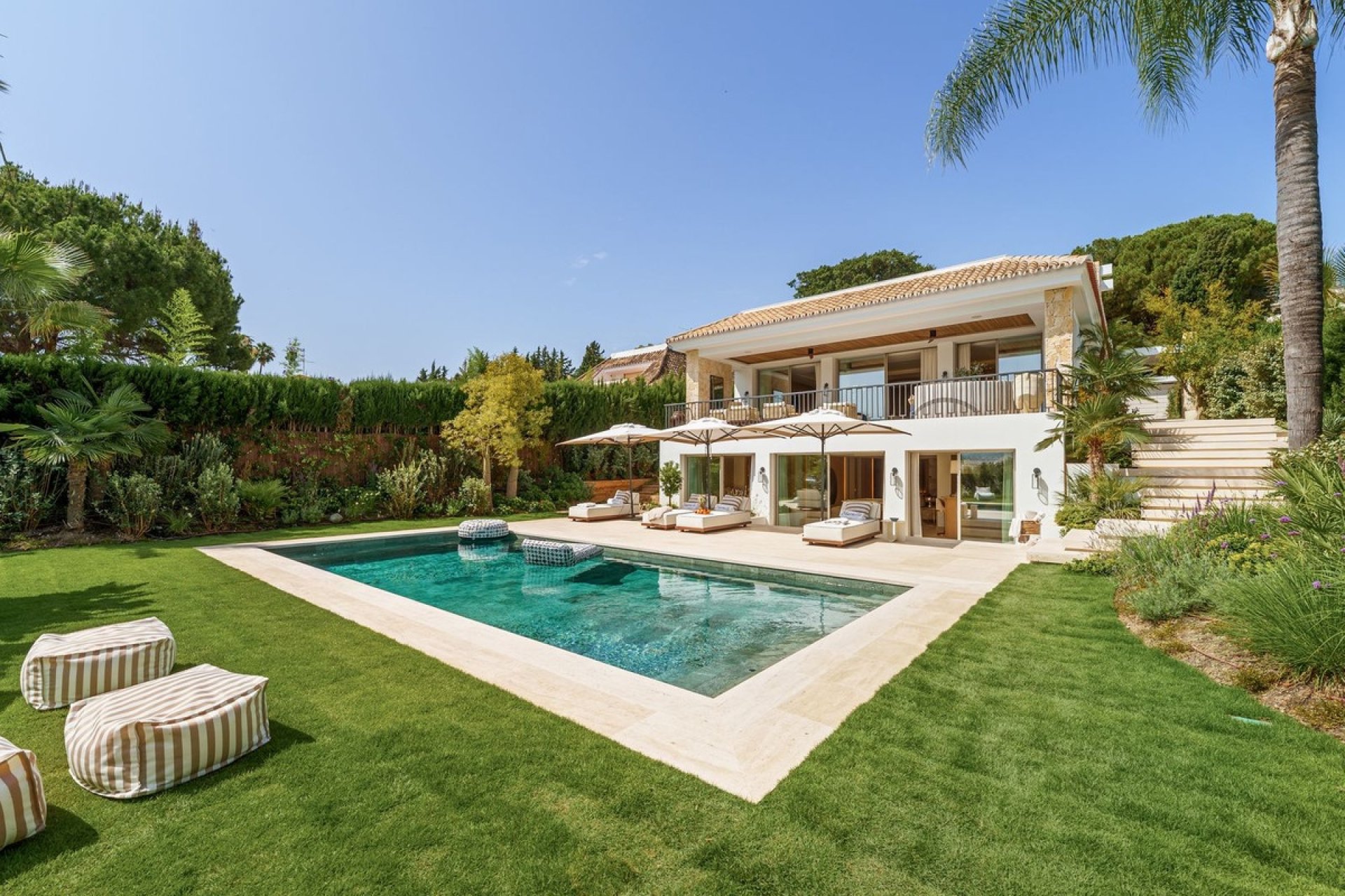 Revente - Villa -
Nueva Andalucía - Costa del Sol