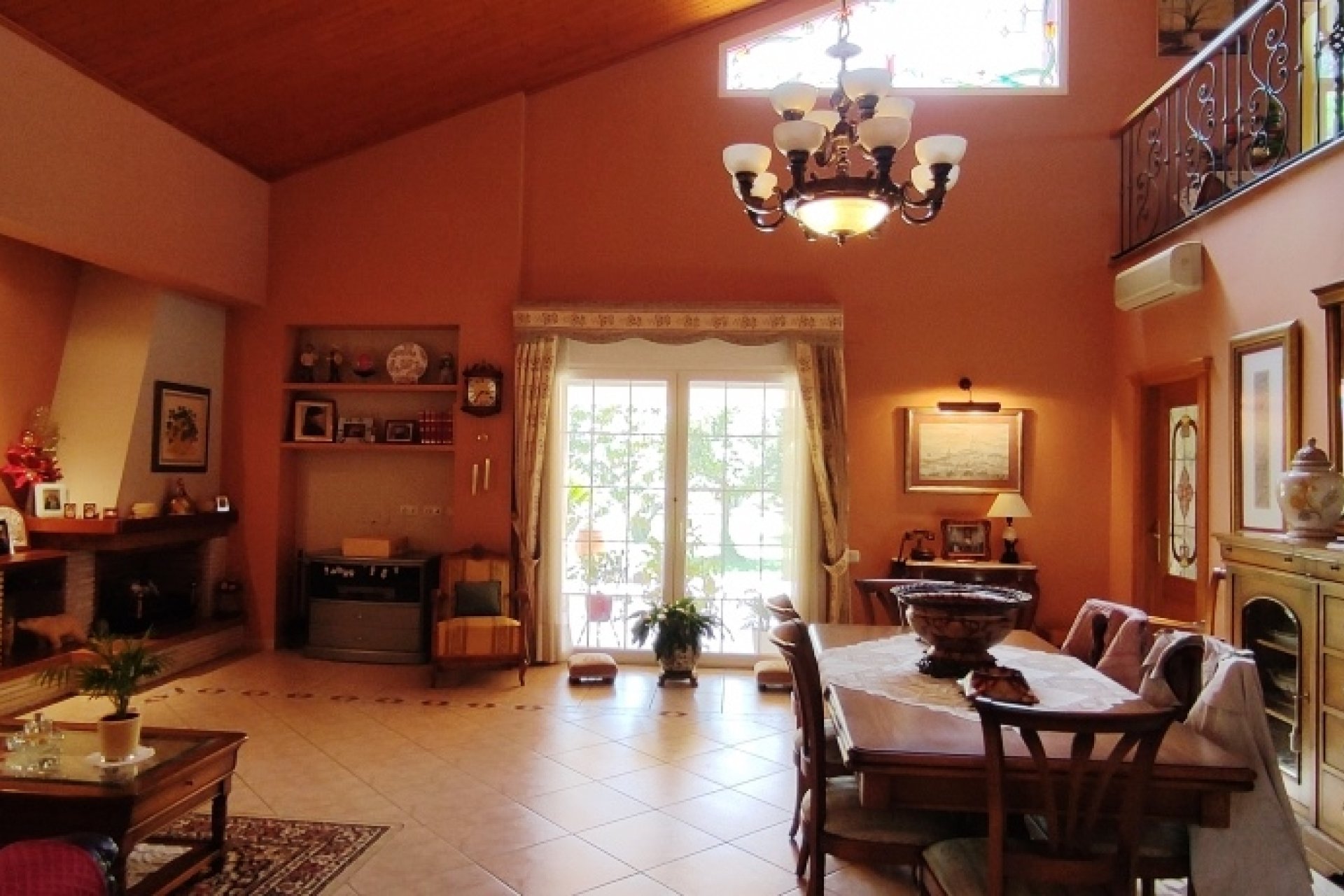 Revente - Villa -
Ontinyent