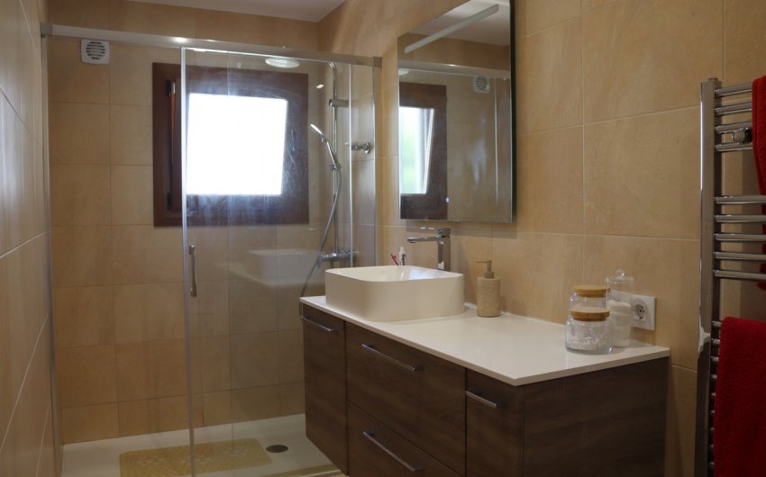Revente - Villa -
Orba - Inland