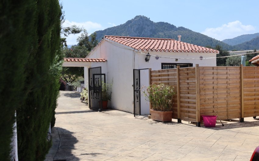 Revente - Villa -
Orba - Inland