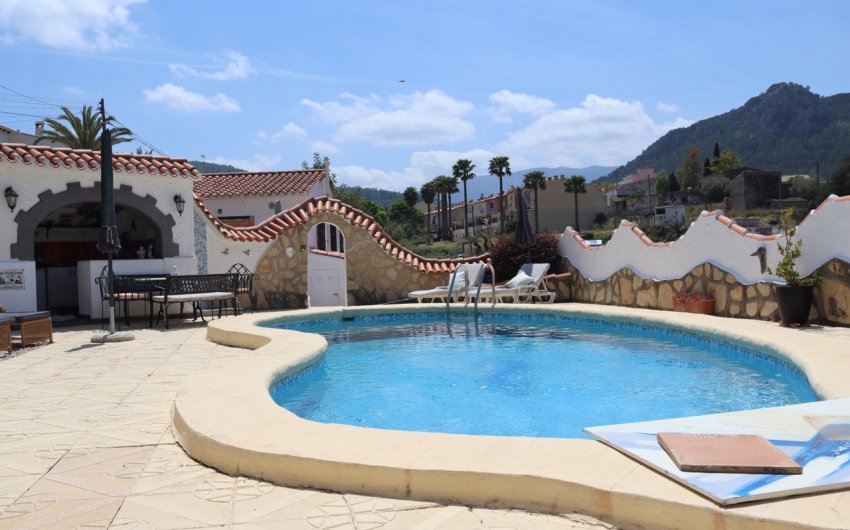 Revente - Villa -
Orba - Inland