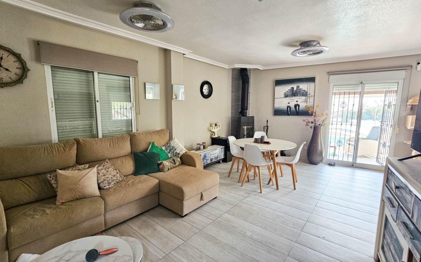 Revente - Villa -
Orihuela Costa - Cabo Roig