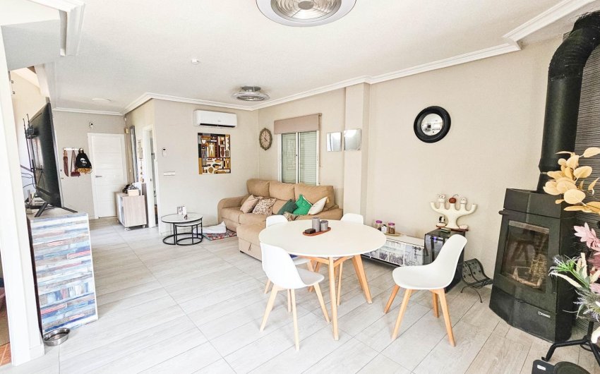 Revente - Villa -
Orihuela Costa - Cabo Roig